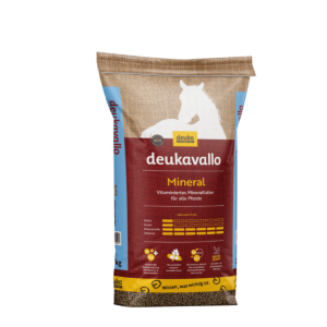 deuka companion Deukavallo Mineral Pferdefutter im 20kg Sack, Vitaminiertes Mineralfutter für alle Pferde, wenig Zucker und Stärke, viel Mineralstoffe