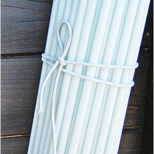 Vinotto Detailaufnahme Fiberglasstäbe im Bündel, bruchfest und langlebige Pflanzstäbe
